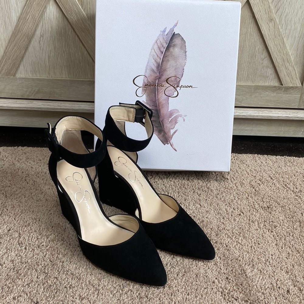 Jessica Simpson Black Velvet Wedges